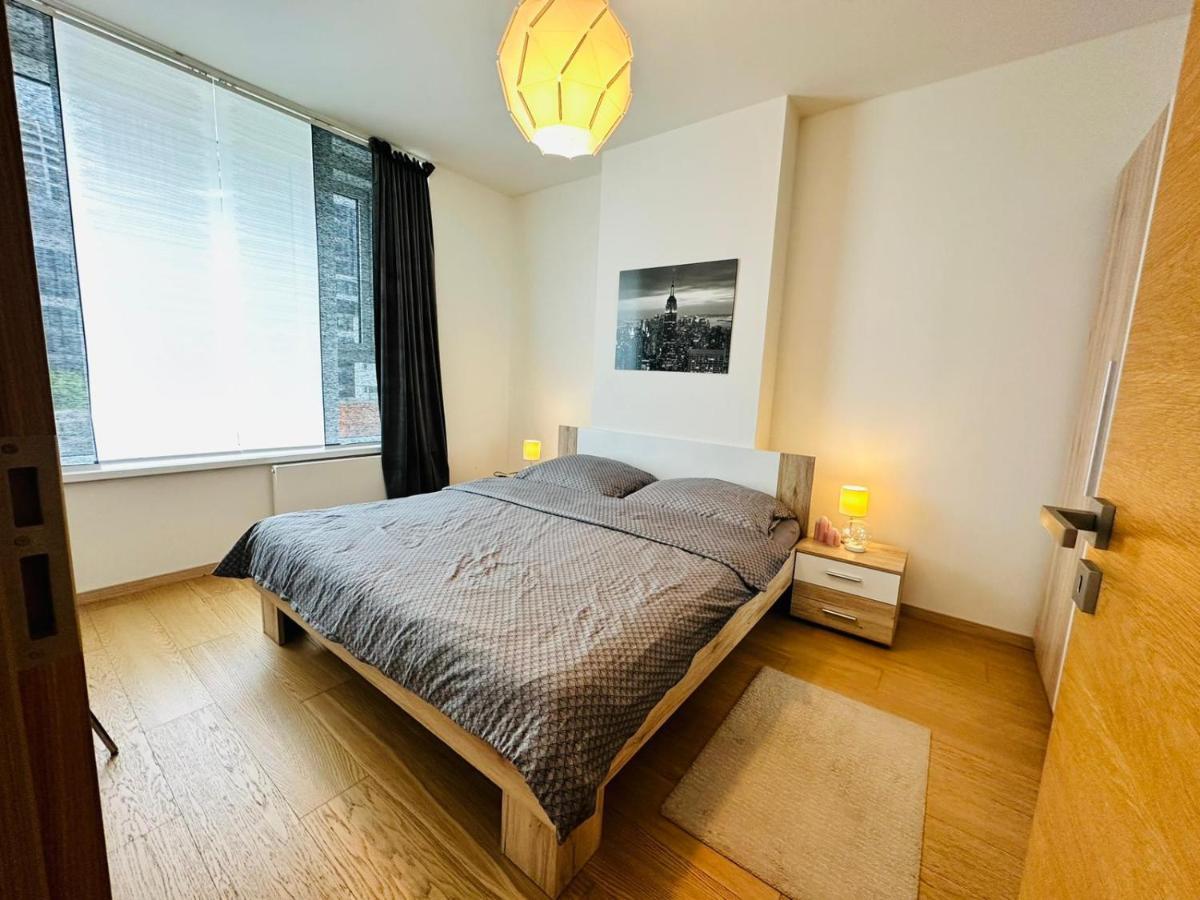 Apartments05 In New Building With Free Parking Panorama City - Amazing View Close To Old Town Bratislava Exterior photo
