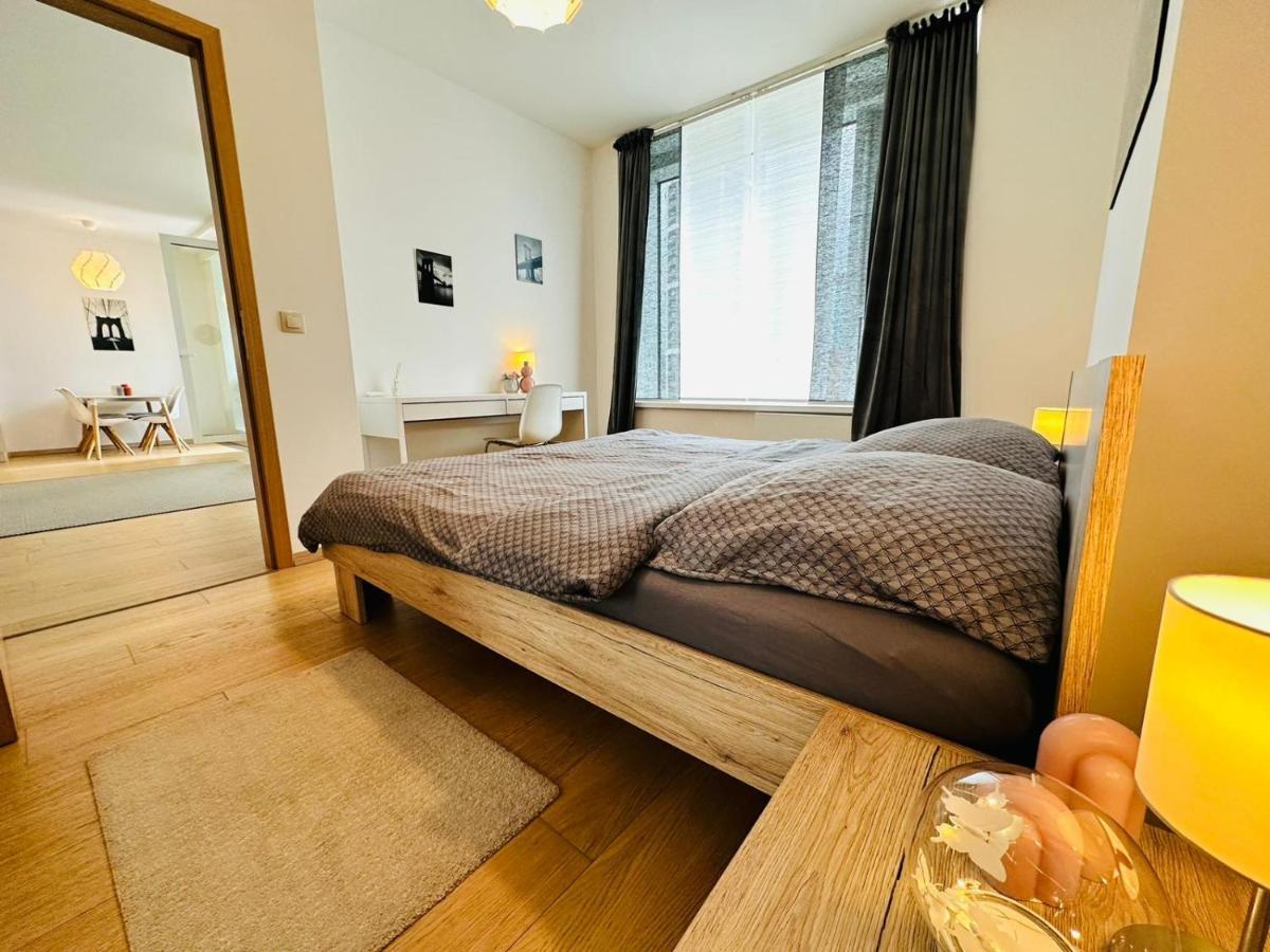 Apartments05 In New Building With Free Parking Panorama City - Amazing View Close To Old Town Bratislava Exterior photo